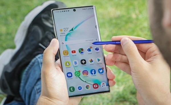 Smartphone. E adesso? Genitori e figli nell’era dei social media