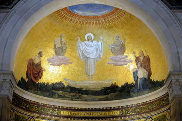 Die Verklärungsbasilika auf dem Berg Tabor