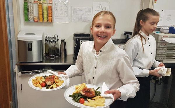 Scholieren organiseren benefietdiner voor Venezuela