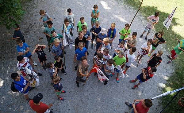 Opus Dei - Mit irakischen Flüchtlingskindern nach Österreich